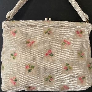 Vintage 1950’s Lumured Cream Petite Bead purse with mirror purse